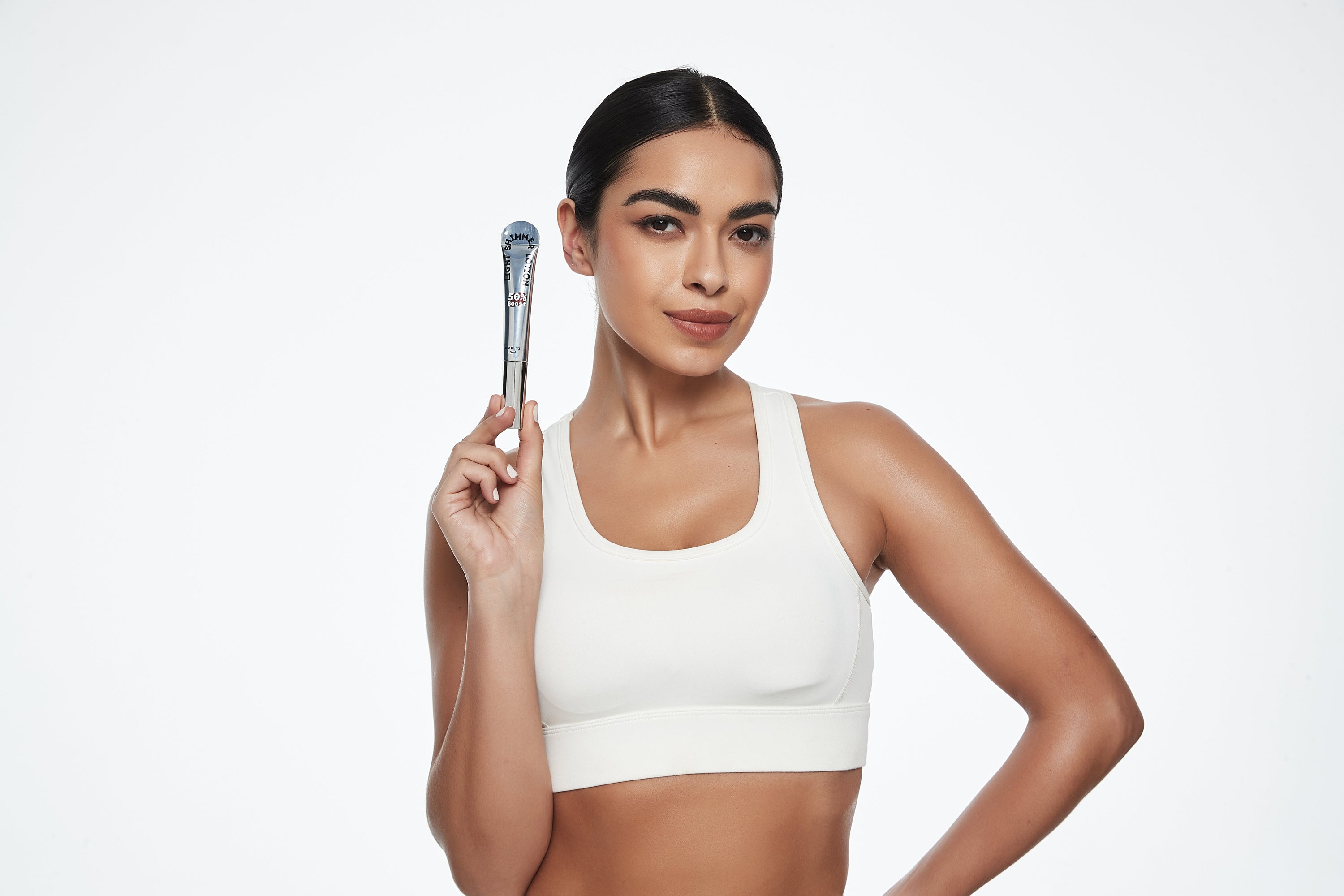 The Rise of Minimalist Body Cream: How Body Glow and Shimmer Fit Modern Beauty