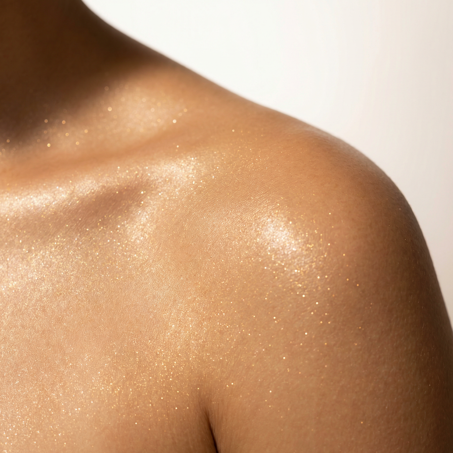 Body Glow & Shimmer-CFFINDER