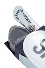 Cffinder set with thumb puff and protective case